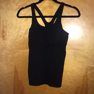 Black Lululemon workout tank